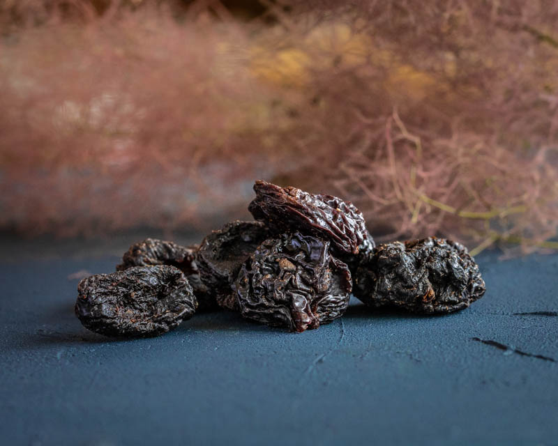 Bioloģiskas žāvētas plūmes bez kauliņiem Bioloģiskas žāvētas plūmes bez kauliņiem