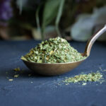 Bioloģiskas moringa lapas, smalcinātas