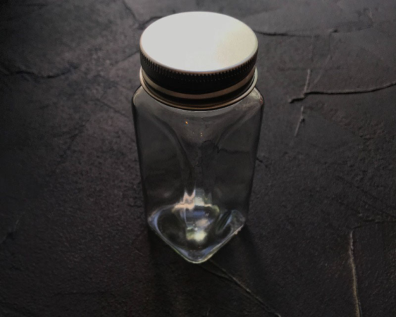 Stikla garšvielu trauciņš, 120 ml (metāla vāks ar lieliem caurumiem) - Image 2